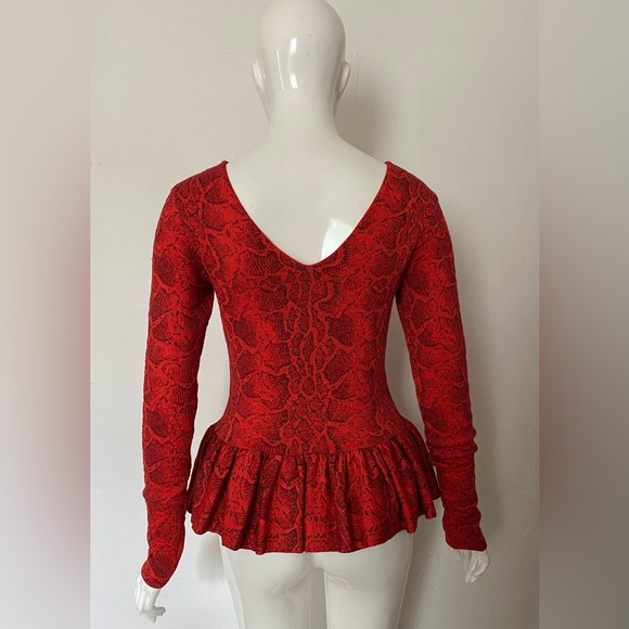 LUXE CHLOE RED SNAKE ANIMAL PRINT KNIT PEPLUM TOP SHIRT SMALL - Picture 9 of 15